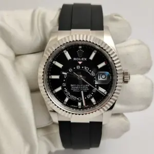 Rolex Sky-Dweller Come nuovo e mai indossato | 2024 | Scatola e documenti