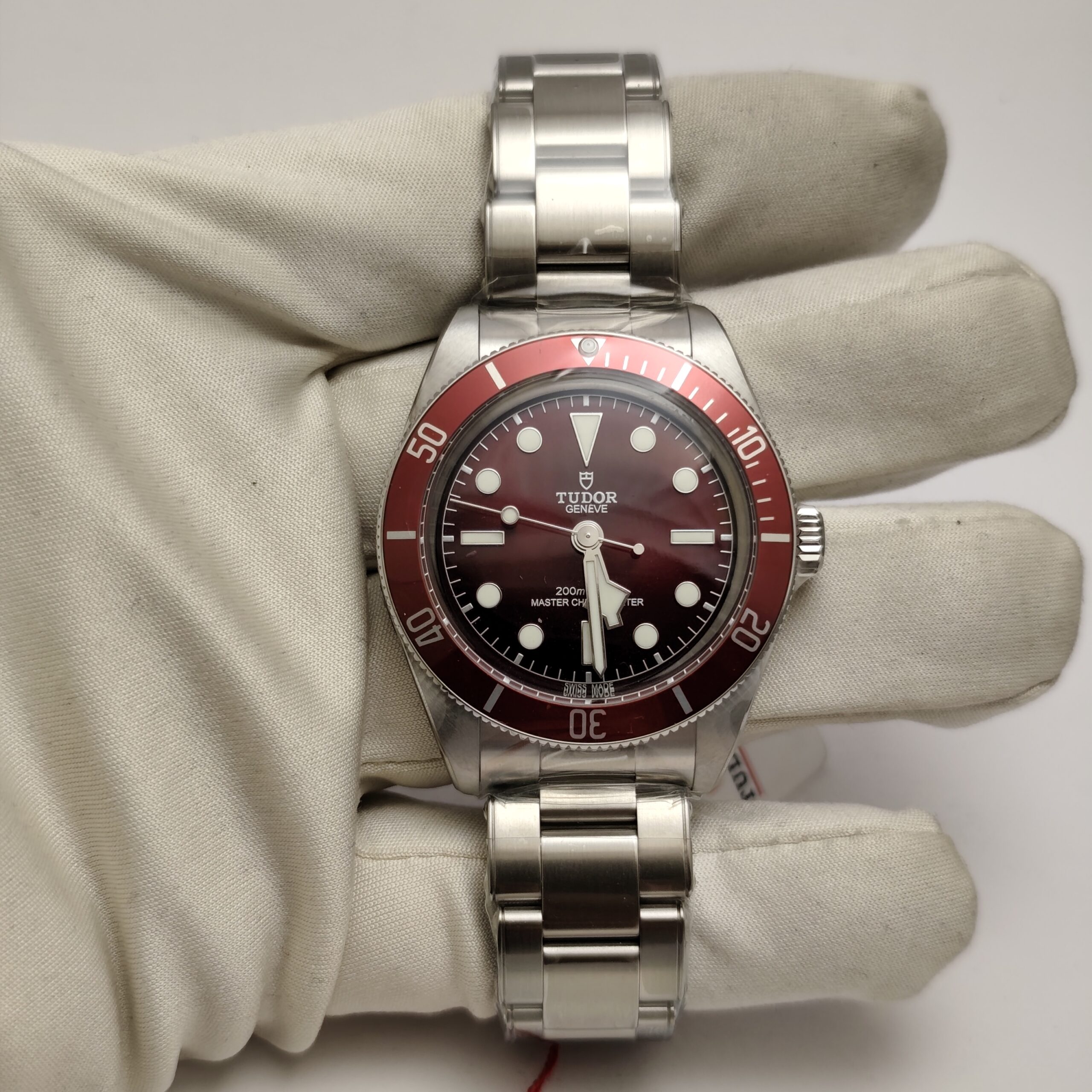 Tudor Black Bay 58 Quadrante rosso Scatola e Garanzia